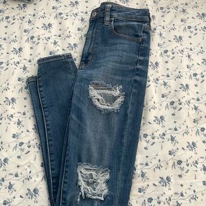 american eagle ripped skinny jeans